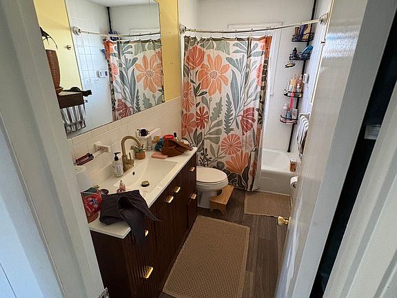 5th image of 302 Melody Ln