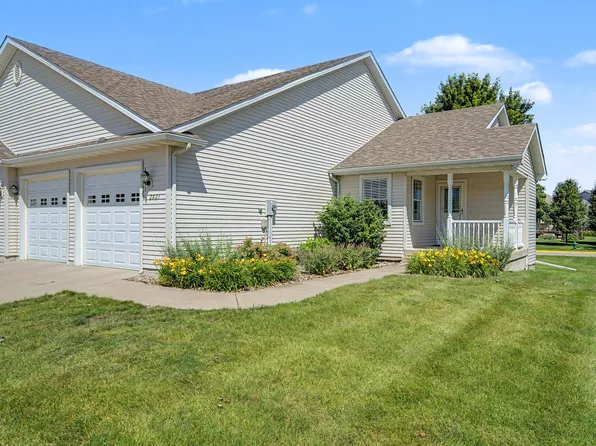 2821 Buckingham Ct, Ames, IA 50010