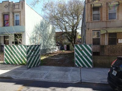 491 Thatford Ave, Brooklyn, NY, 11212