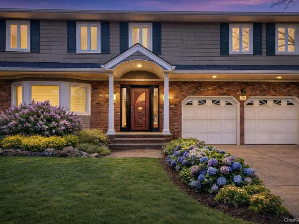 83 Arnold Court, East Rockaway, NY 11518