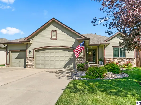 17210 Musket St, Omaha, NE 68136