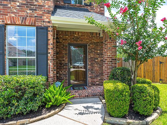 4th image of 3829 Houston Lake Dr