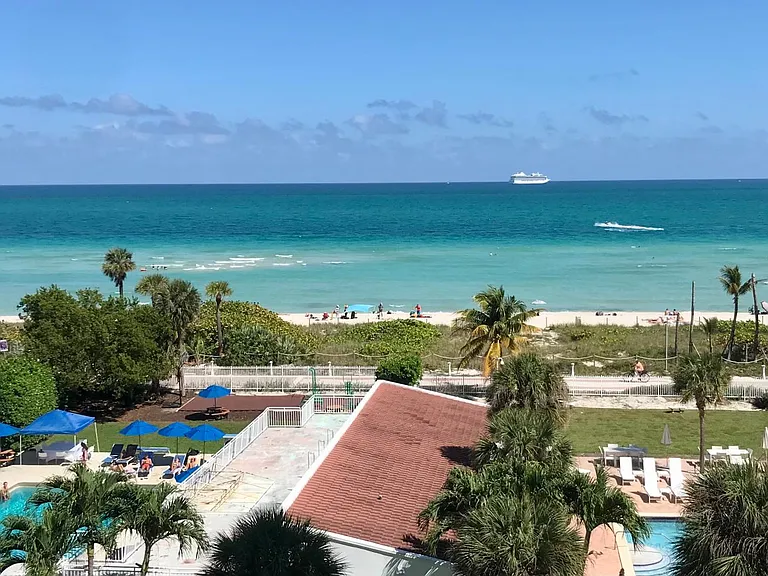 2457 Collins Ave #602 — Photo 3