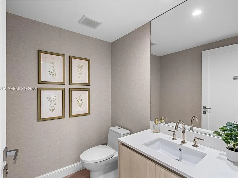 3131 NE 7th Ave #2101 — Photo 86
