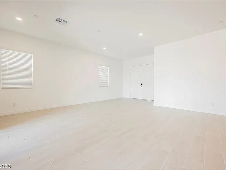 116 Skylar Village Ave — Photo 10