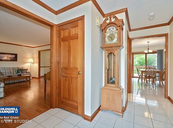 2nd image of 679 Blackhawk Dr