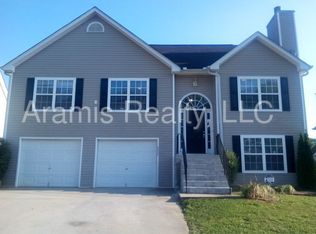 8057 Mustang Ln, Riverdale, GA 30274