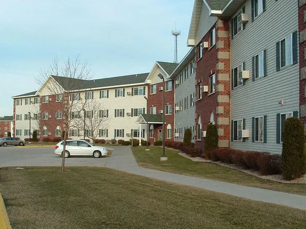 BAY MANOR APARTMENTS