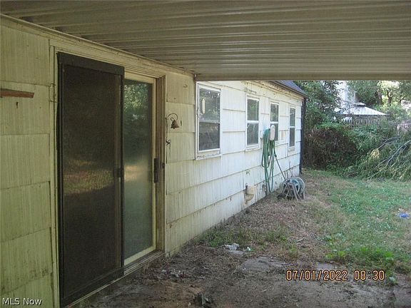 2nd image of 3845 Morley Dr
