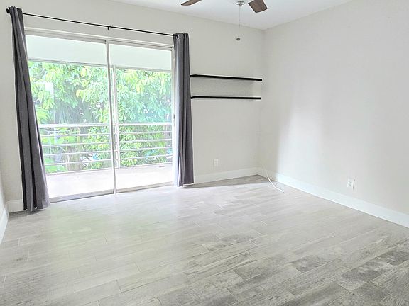 3rd image of 115 SW 1st Ave APT 7