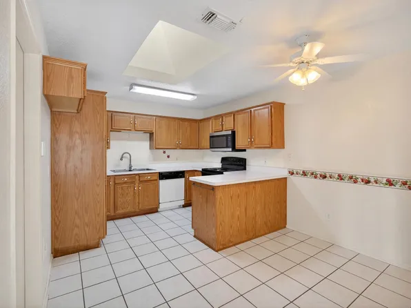 7016 Snowivy Ct, Arlington, TX 76001