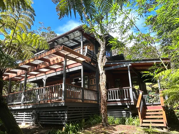 11-3872 9th St, Volcano, HI 96785