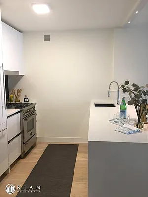 Rented by Kian Realty | media 15