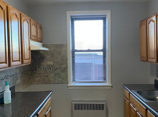 2 Chestnut St #105, East Orange, NJ 07018