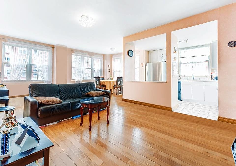 1st image of 40 Oceana Dr #3