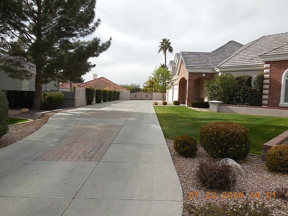 Driveway side entry Garage