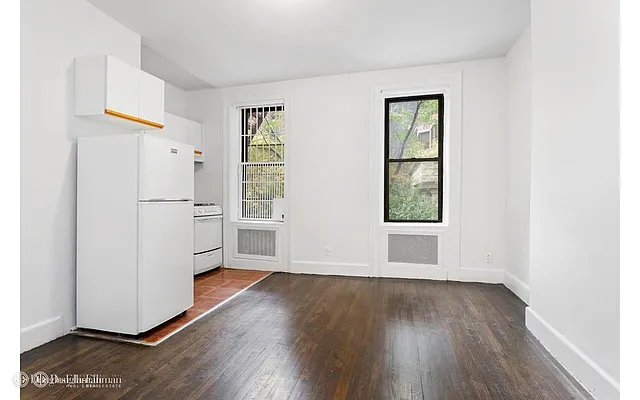 Rented by Douglas Elliman | media 12