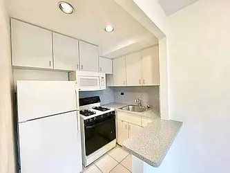 Rented by Century 21 Premier 