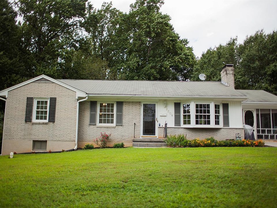 1st image of 2308 Woodcrest Dr