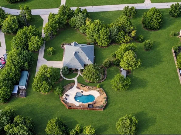 315 Cedar Hill Cir, Princeton, TX 75407