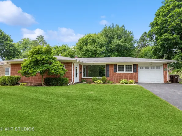 222 Gladys Ave, Fox River Grove, IL 60021