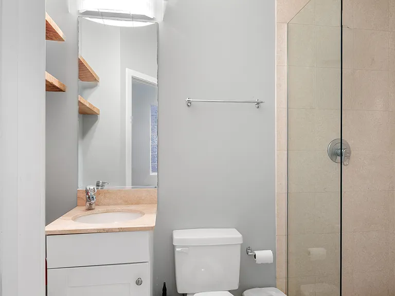 2115 W Crystal St #2 — Photo 12
