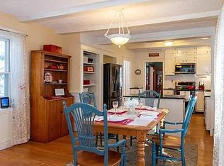 11 Thompson Rd, Marblehead, MA 01945