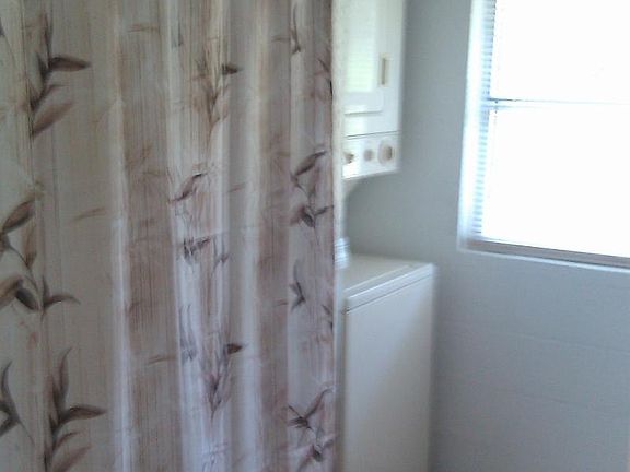 3rd image of 34045 Sunland Ave