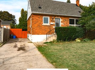 3 Deer Ave, Hamilton, ON L8T 1G9