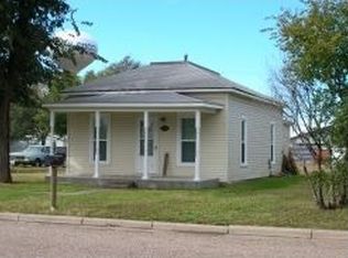 412 Sherman Ave, Goodland, KS 67735
