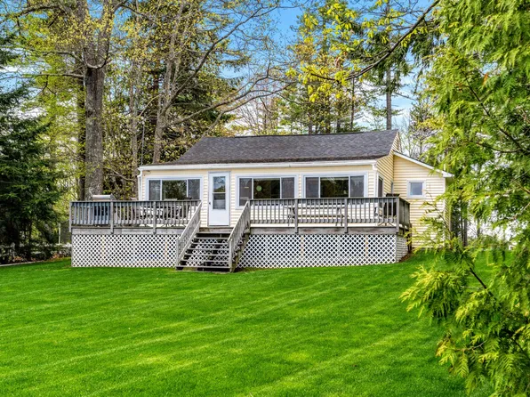 121 Williamson Road, Manchester, ME 04351