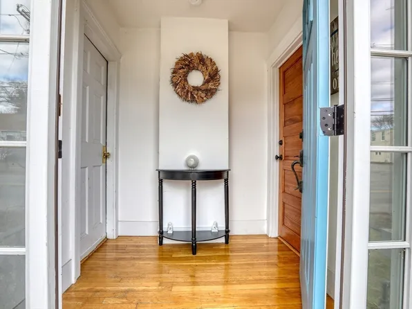 42 Summer St #2, Rowley, MA 01969