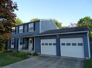 2636 Serra Vista Dr, Stow, OH 44224