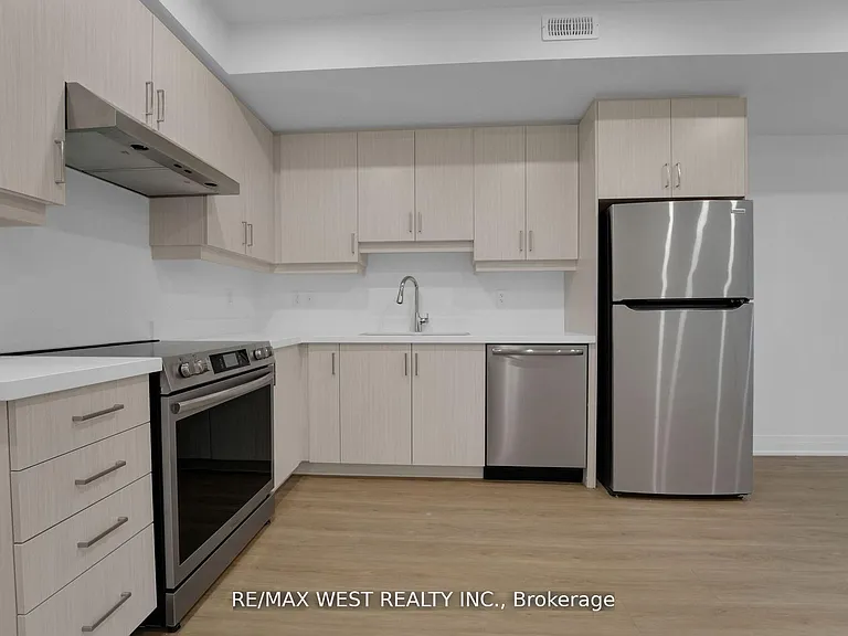 521 Saint Johns Rd #LOWER — Photo 6