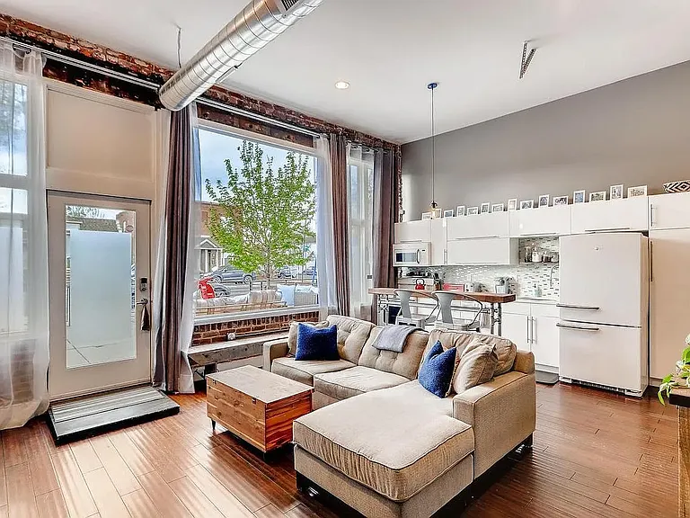 3248 N Williams St — Photo 8