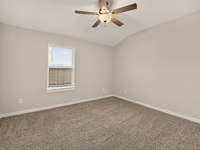 3219 Garner Ln — Photo 13