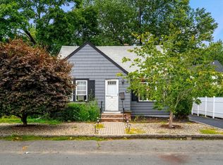 96 Fairmount Ave, Saugus, MA 01906