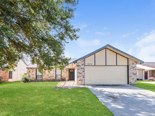 4712 Scots Briar Ln, Fort Worth, TX 76137