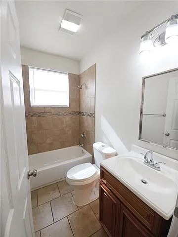 3514 S Miro St — Photo 8