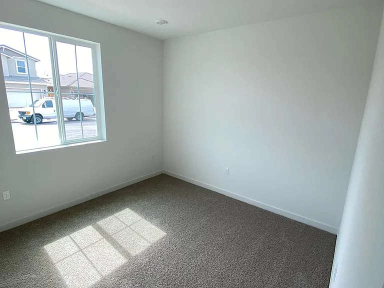 1021 Osprey Dr — Photo 7