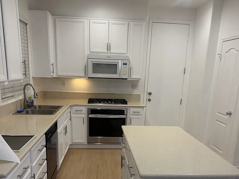 15921 Golden Meadow Ln — Photo 5