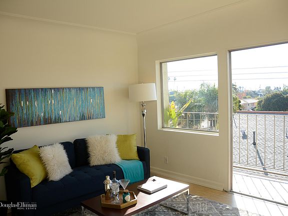 5th image of 2844 E 3rd St APT 305
