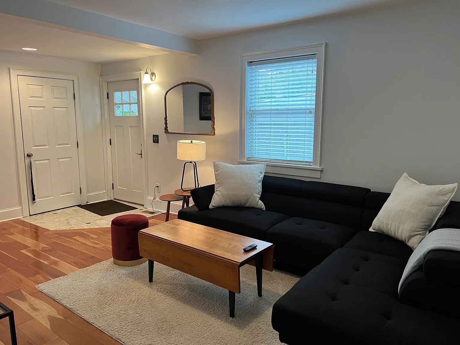 2 bed, 1.5 bath, 850 sqft, $2,150 — Photo 4