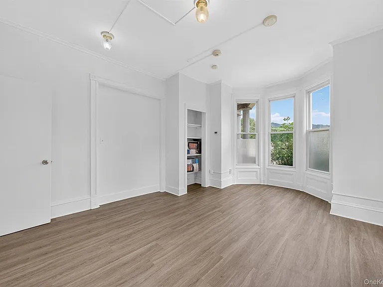 34 Market St #1 — Photo 6