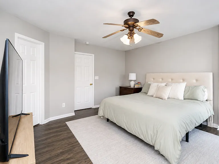 17633 Delmas Dr — Photo 14
