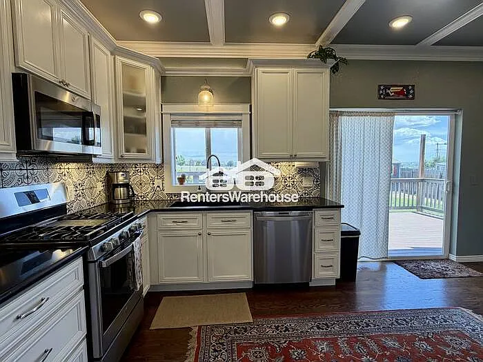 11260 Jersey Way — Photo 3