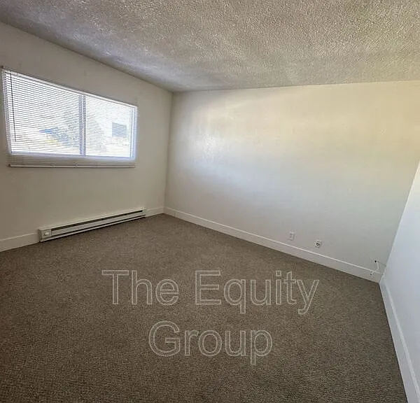 550 S Richmond Ave #3 — Photo 8