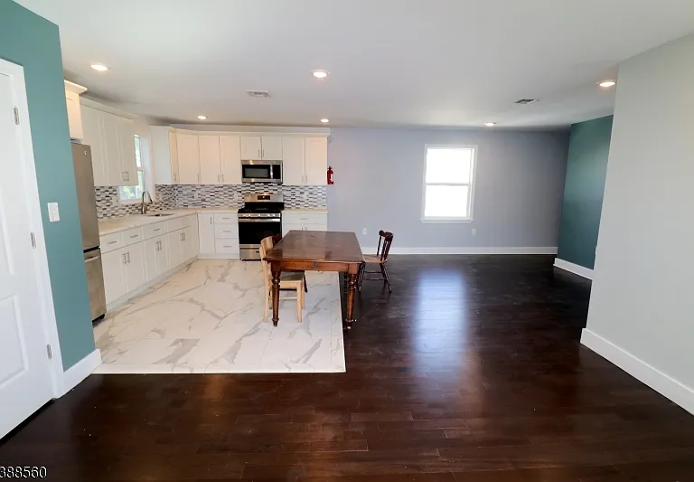 73 Franklin Ter #2 — Photo 10