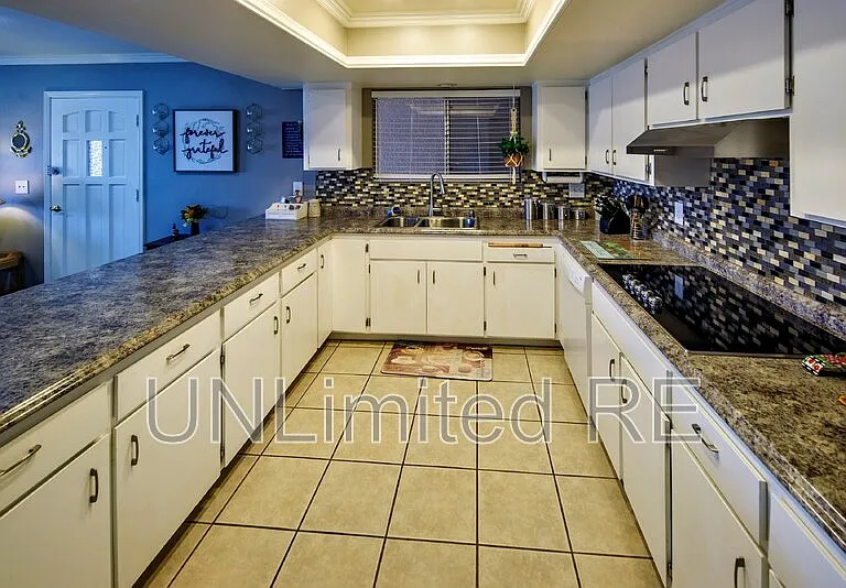 2510 Hacienda Pl — Photo 26