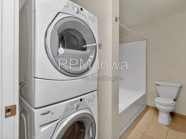 309 E 5th St #404 — Photo 18